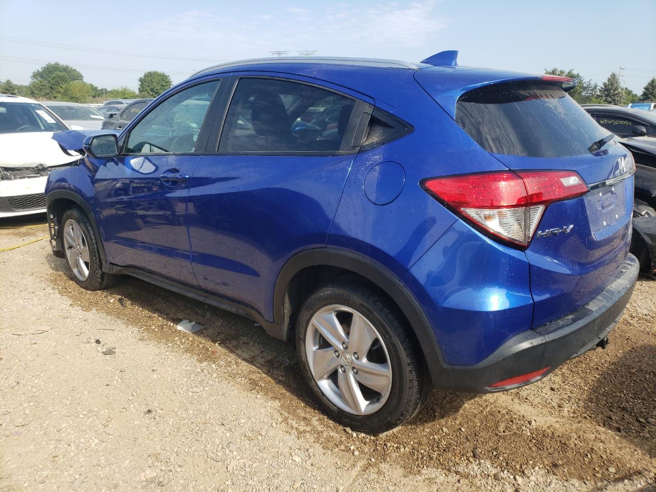 3CZRU6H58KM717514 2019 HONDA HR-V - Image 2