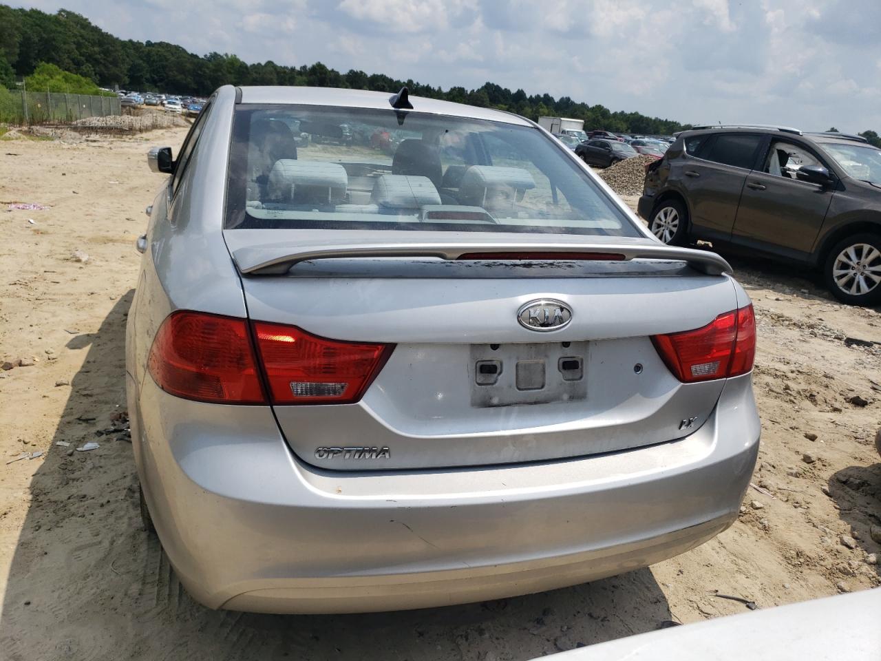 2009 Kia Optima Lx VIN: KNAGE228095337800 Lot: 65328604