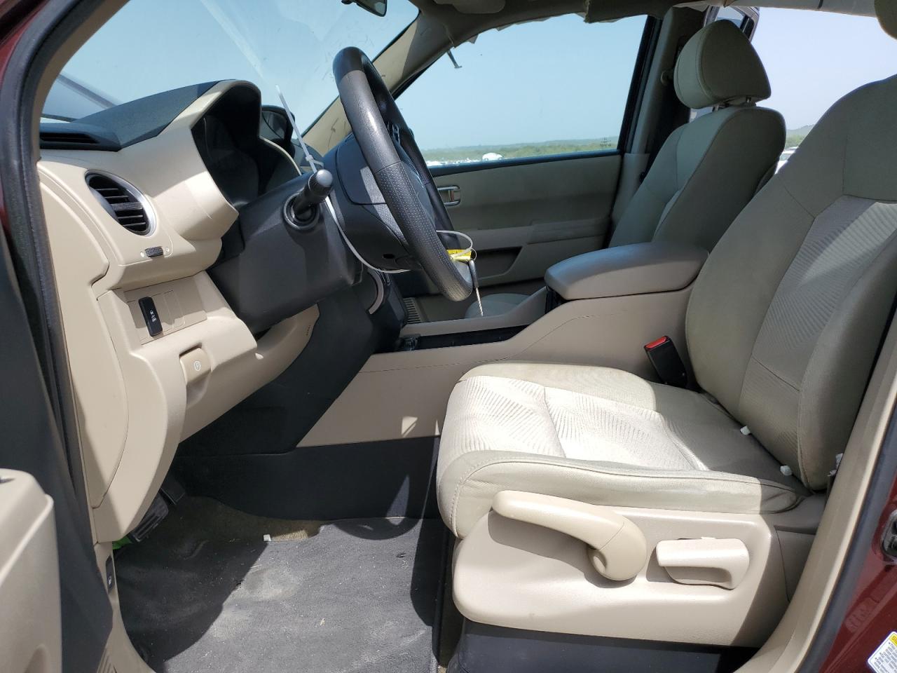 2014 Honda Pilot Lx VIN: 5FNYF3H22EB010854 Lot: 65432464