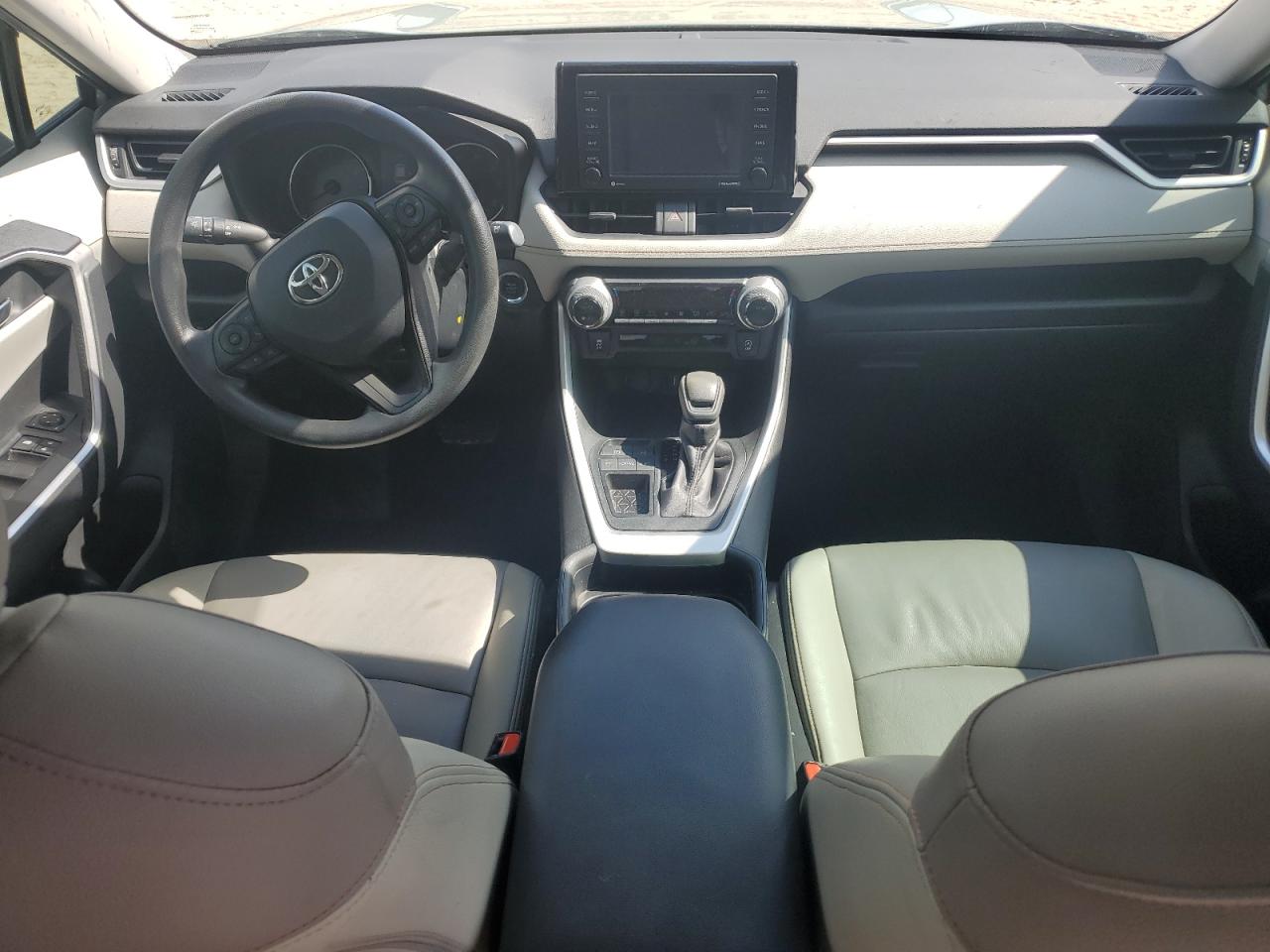 2020 Toyota Rav4 Xle VIN: 2T3W1RFV9LW061538 Lot: 66619564