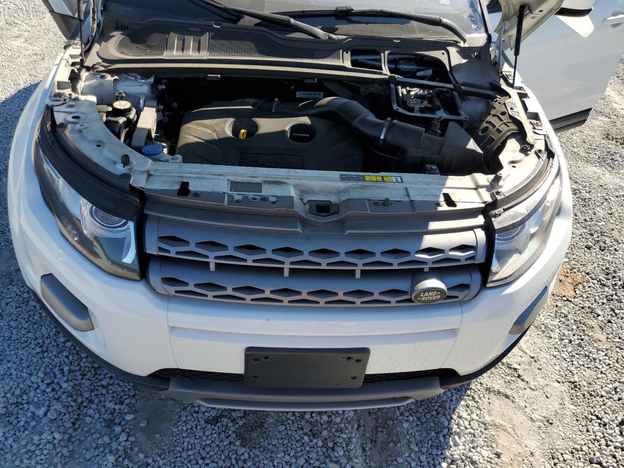 2015 Land Rover Range Rover Evoque Pure VIN: SALVN2BGXFH049383 Lot: 67043194