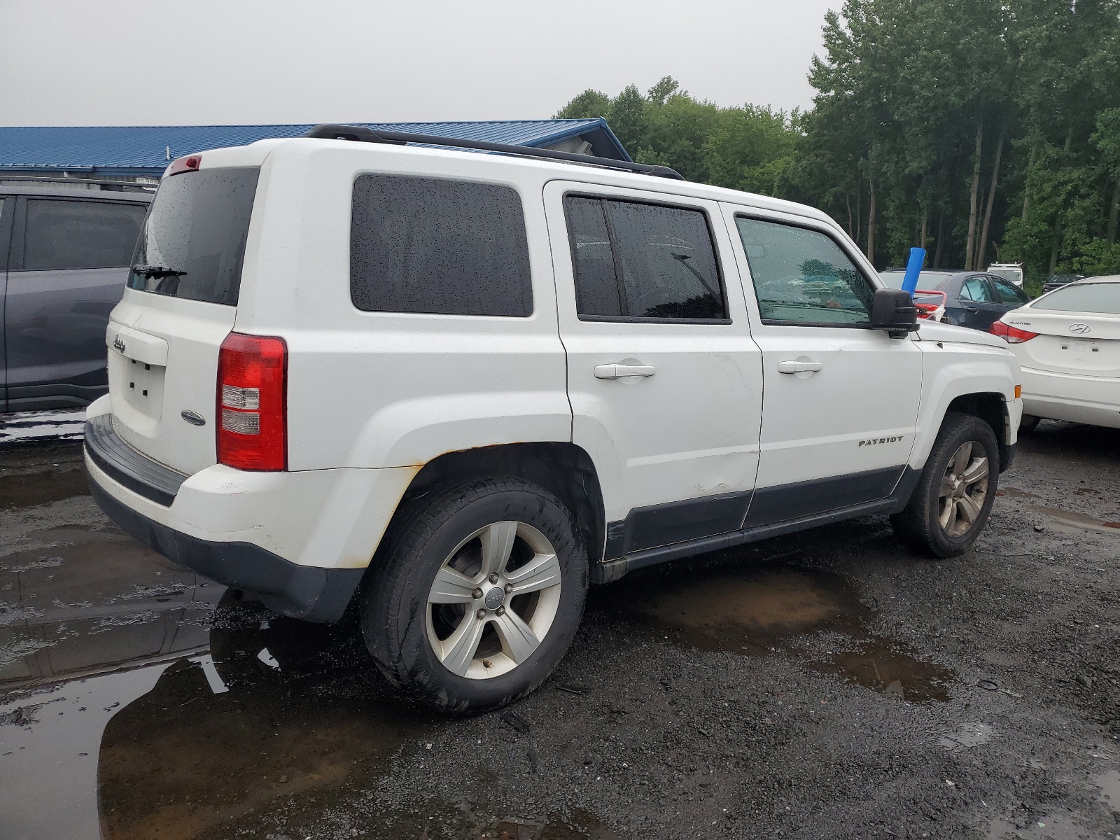 2014 Jeep Patriot Latitude vin: 1C4NJRFB6ED892156