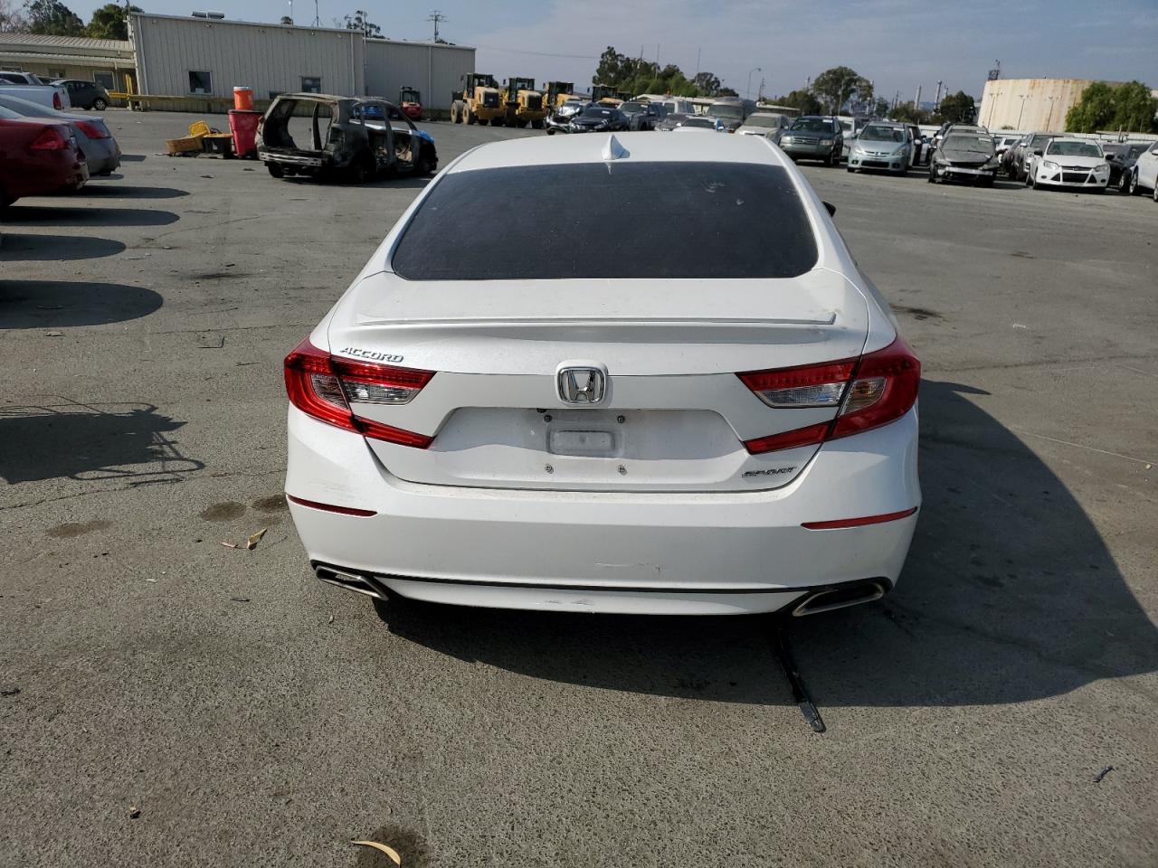 1HGCV1F31JA063904 2018 Honda Accord Sport