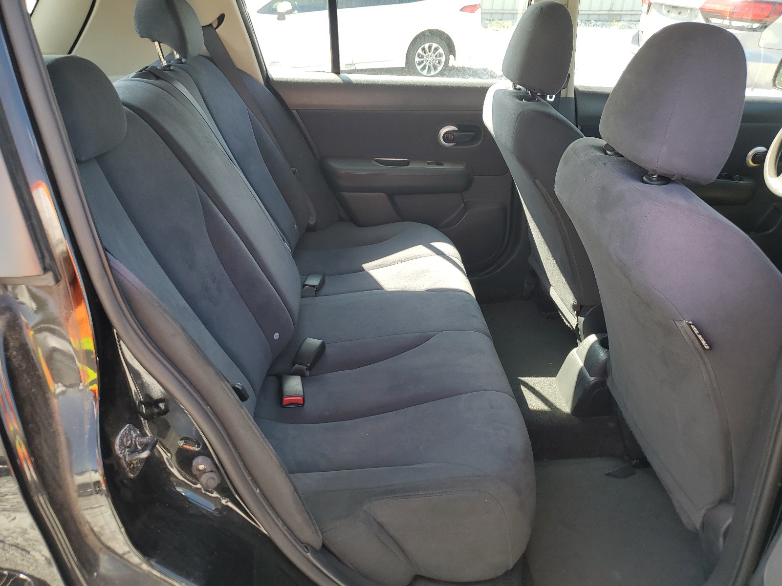 3N1BC13E29L360855 2009 Nissan Versa S