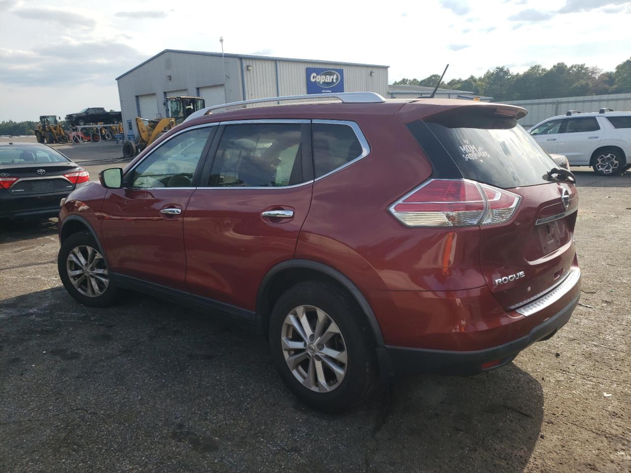 KNMAT2MT7GP624181 2016 NISSAN ROGUE - Image 2