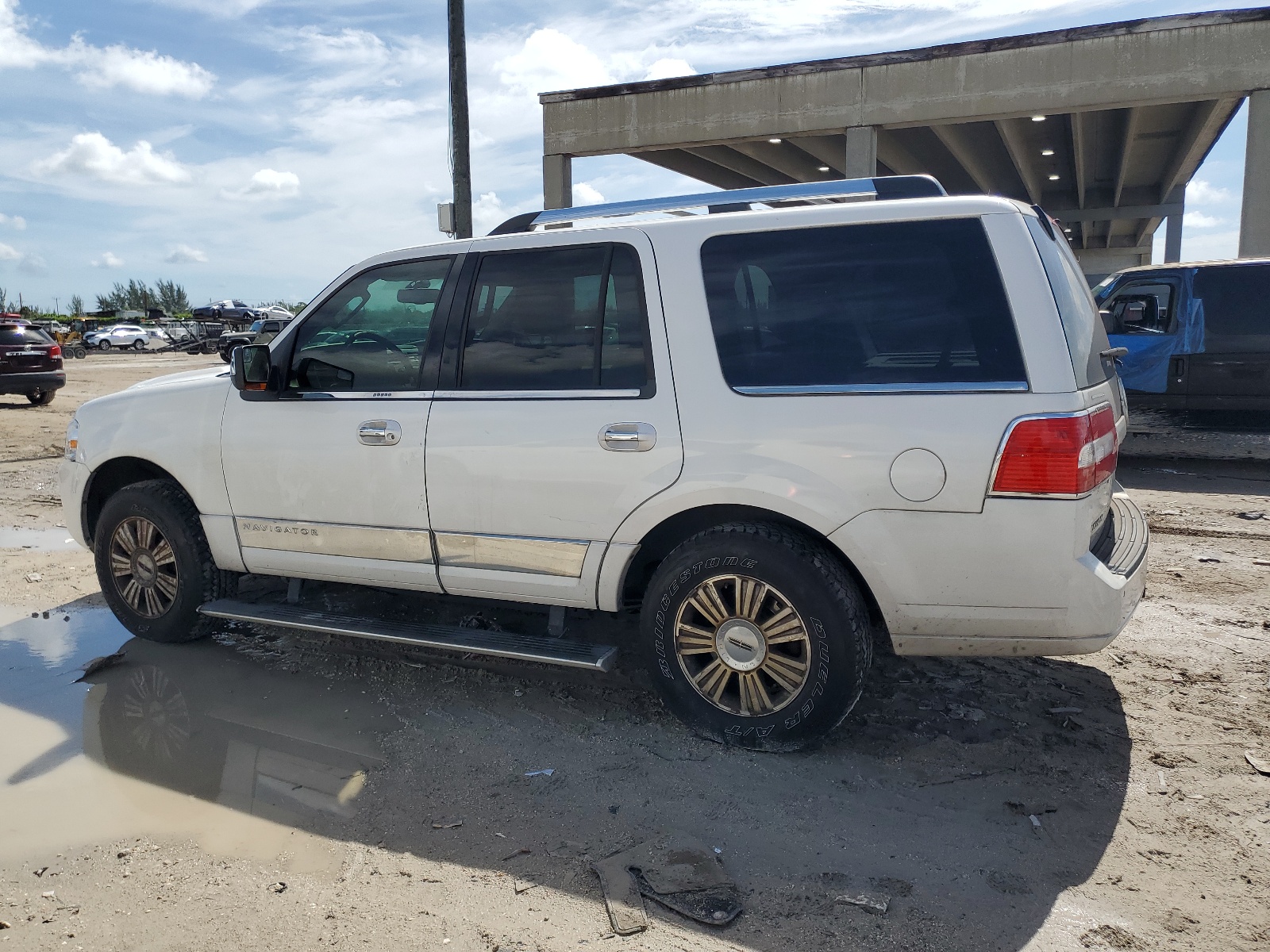 2013 Lincoln Navigator vin: 5LMJJ2J54DEL04747