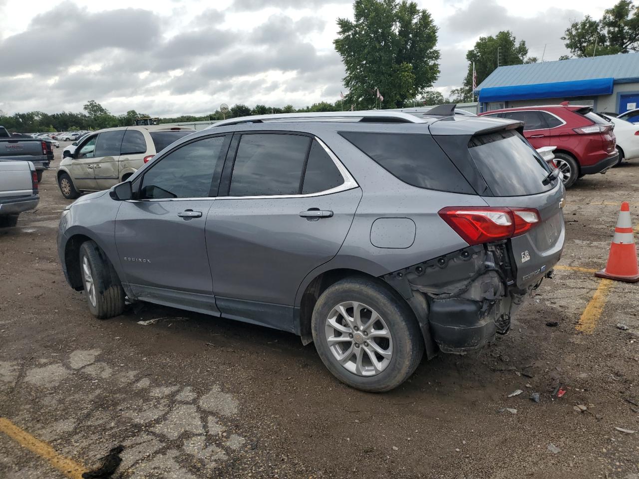 3GNAXWEU4KL249915 2019 CHEVROLET EQUINOX - Image 2