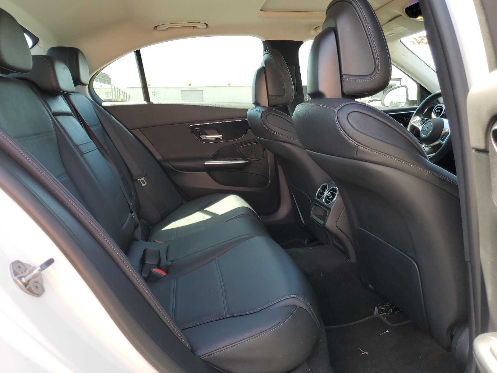 W1KAF4GB5NR063363 2022 Mercedes-Benz C 300