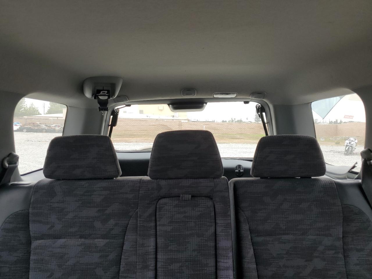 2004 Honda Cr-V Lx VIN: JHLRD68484C017920 Lot: 65209524