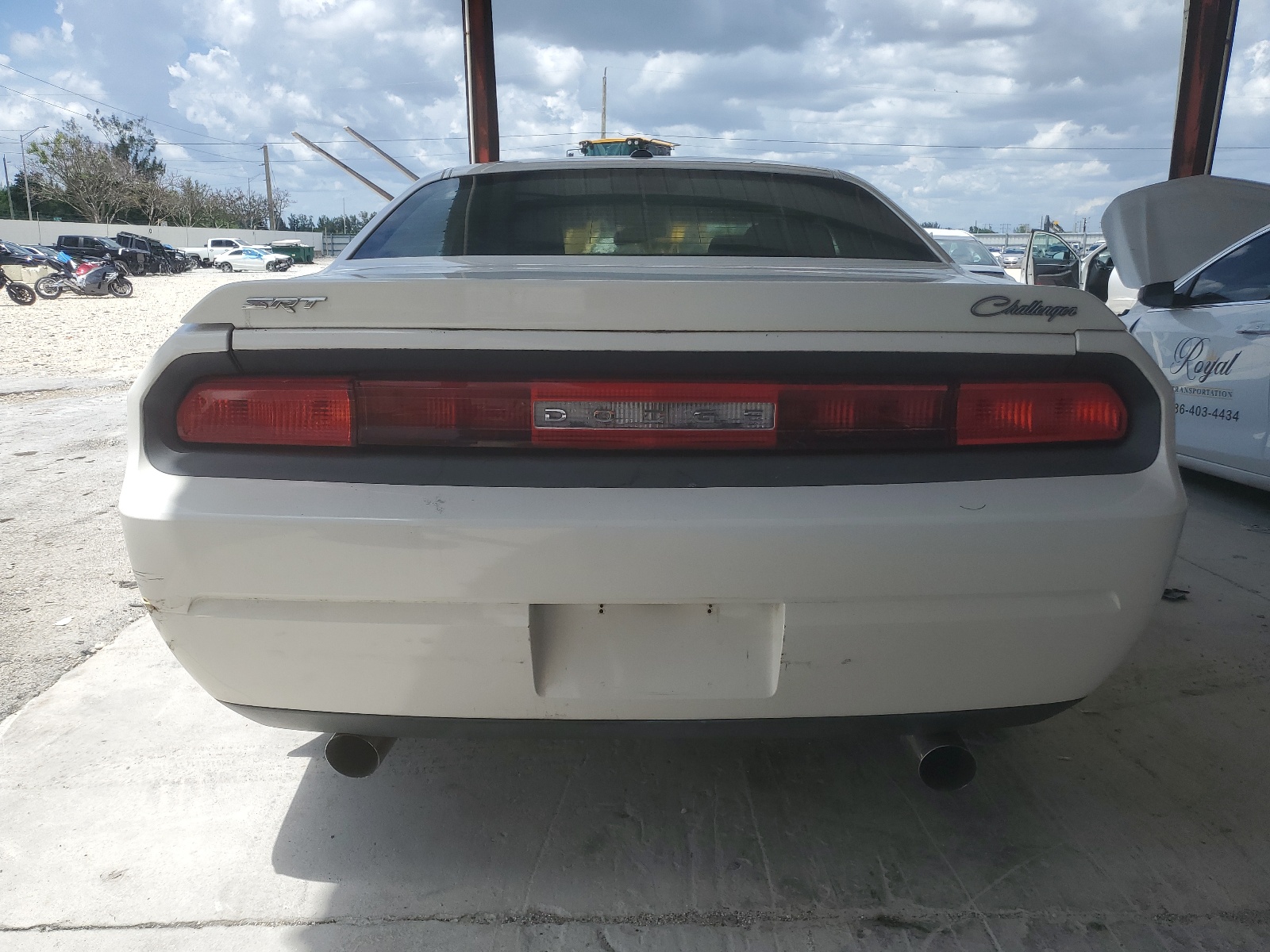 2B3CJ4DV0AH157713 2010 Dodge Challenger Se