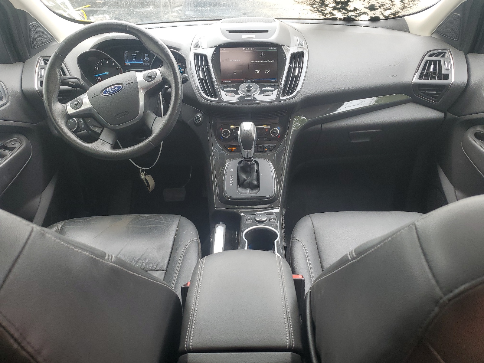 1FMCU9J97FUB19132 2015 Ford Escape Titanium