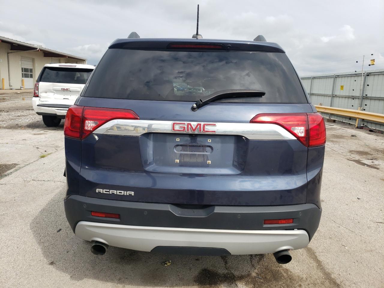 1GKKNLLS6JZ245749 2018 GMC Acadia Sle