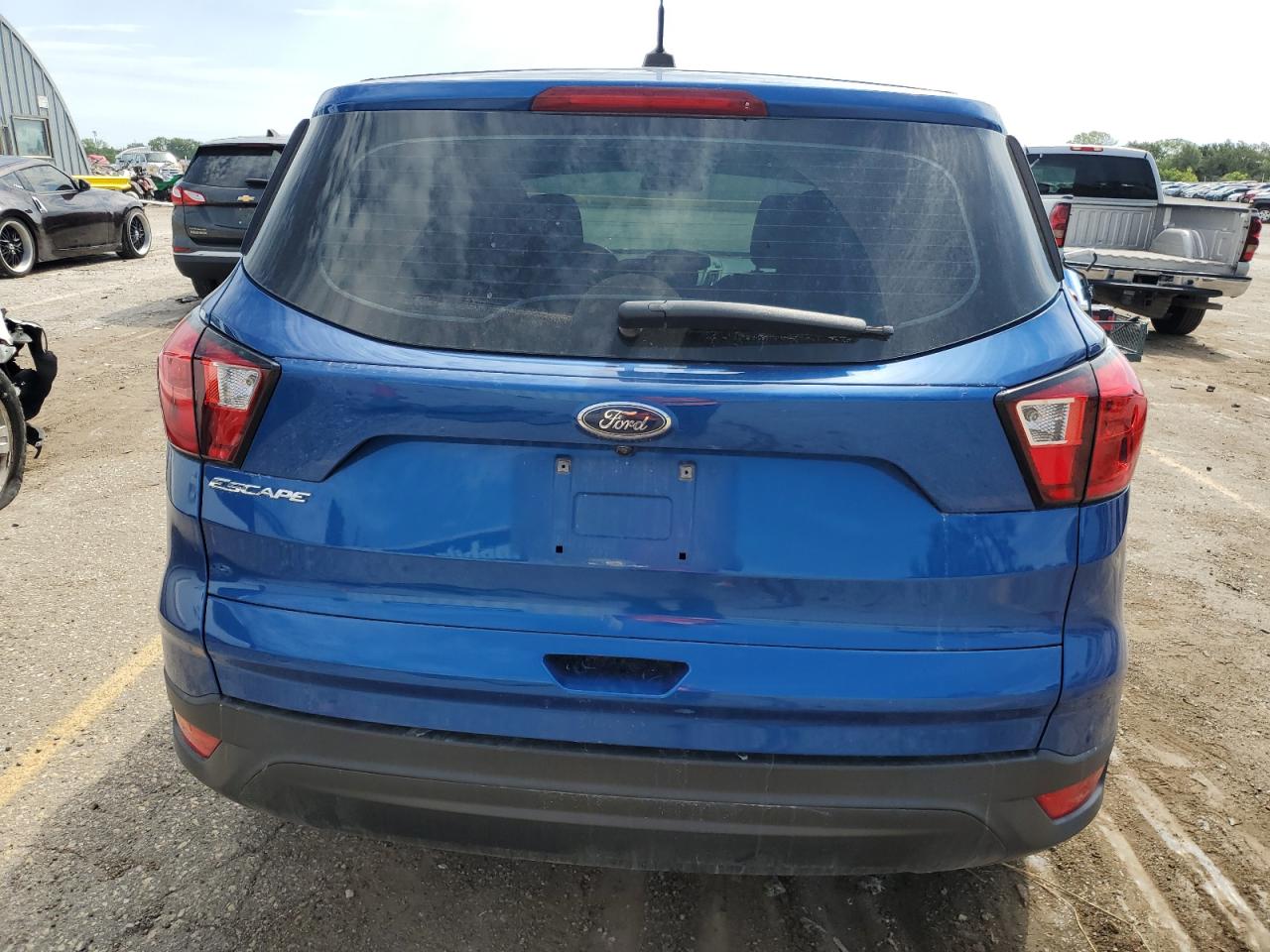 2019 Ford Escape S VIN: 1FMCU0F78KUB59426 Lot: 68061764