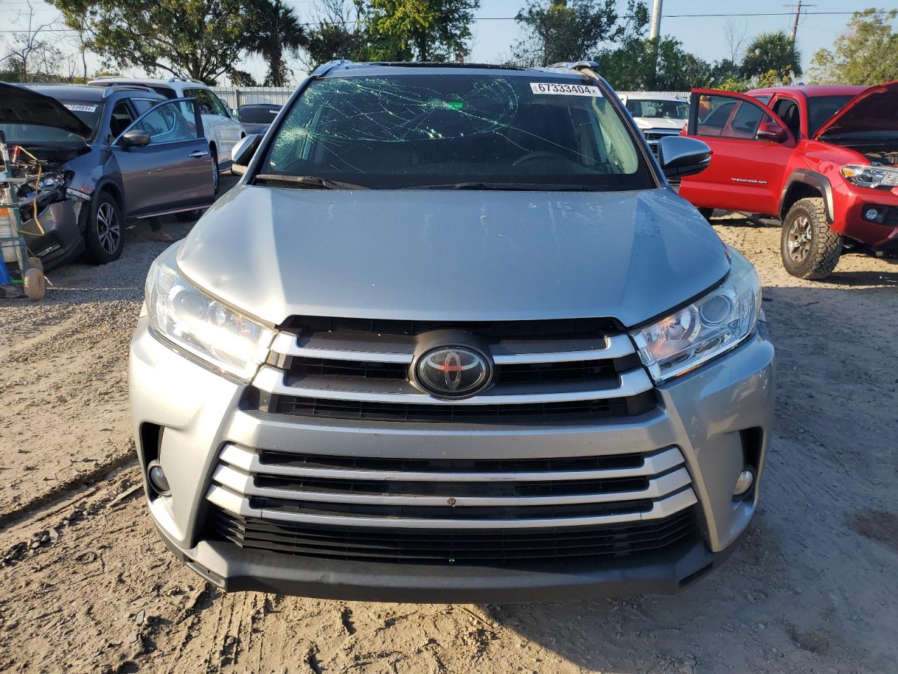 2018 Toyota Highlander Se VIN: 5TDJZRFH6JS550815 Lot: 67333404