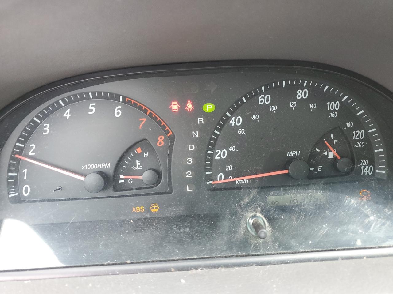 2003 Toyota Camry Le VIN: 4T1BF32K63U562467 Lot: 66983784