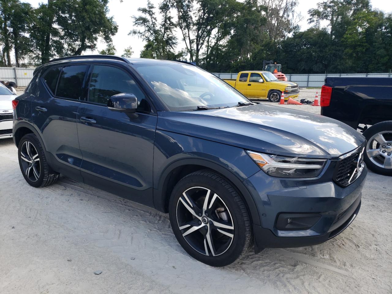 YV4162UM9N2749478 Volvo XC40 T5 R- 4