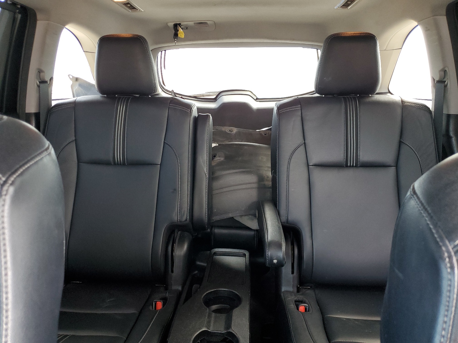 5TDKZRFH1JS533800 2018 Toyota Highlander Se