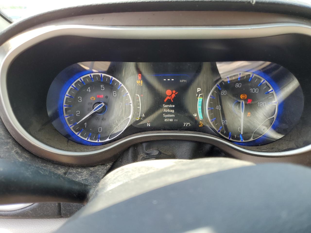 2018 Chrysler Pacifica - Image 9