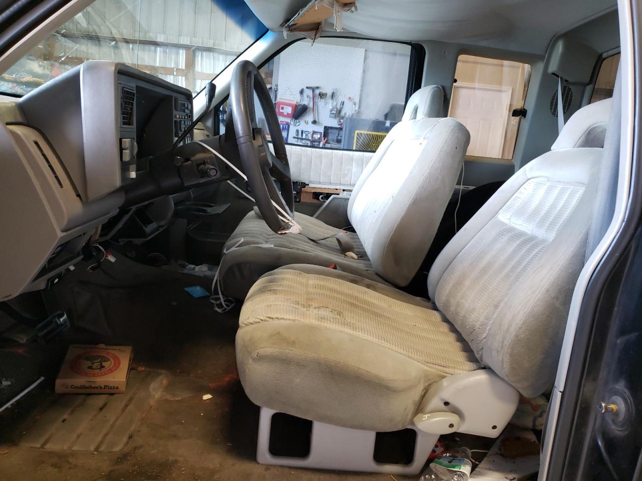 1993 Chevrolet Gmt-400 C1500 VIN: 2GCEC19K2P1168566 Lot: 66820934