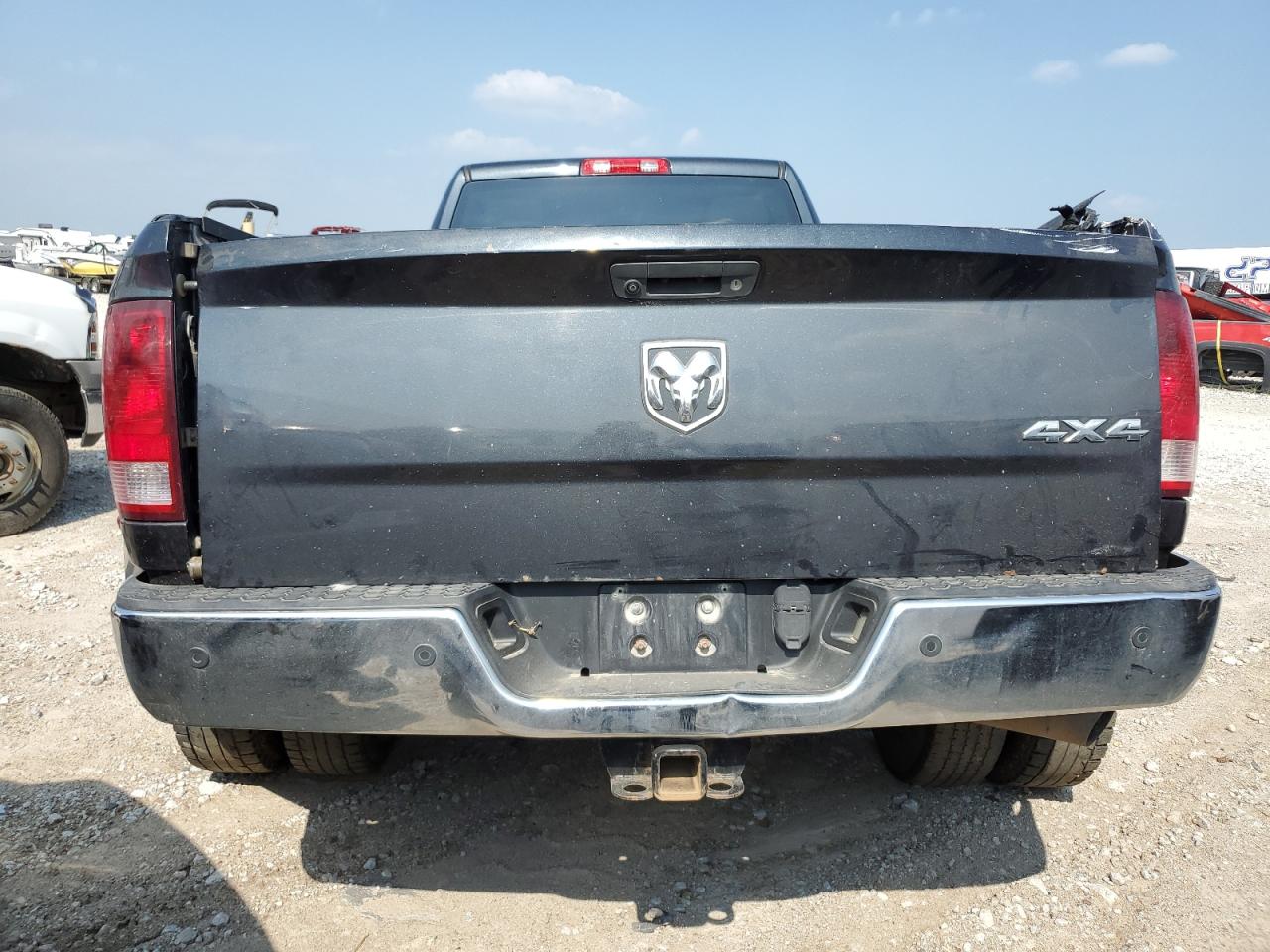 2014 RAM 3500 - Image 6