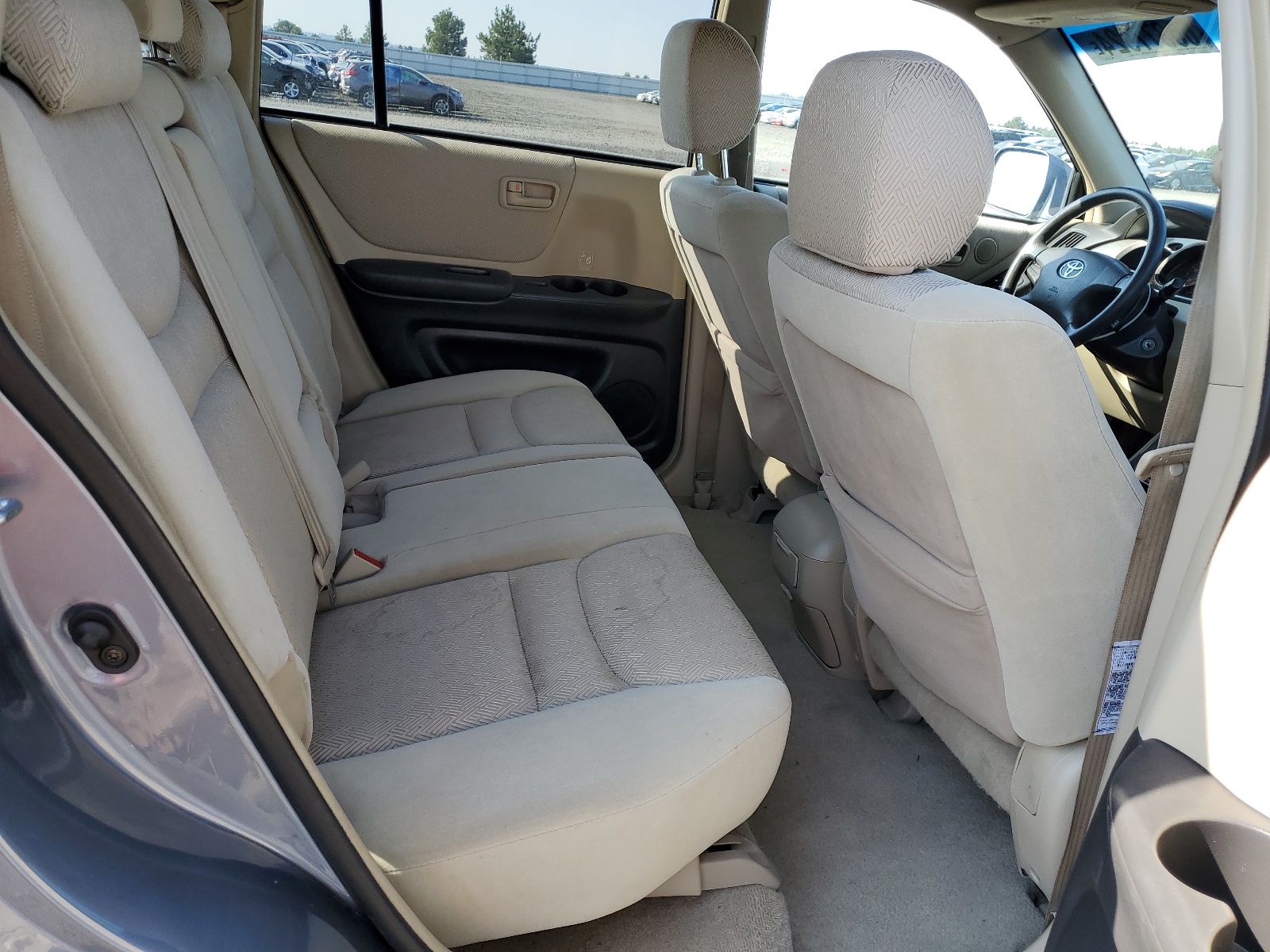 JTEHD21A030022736 2003 Toyota Highlander