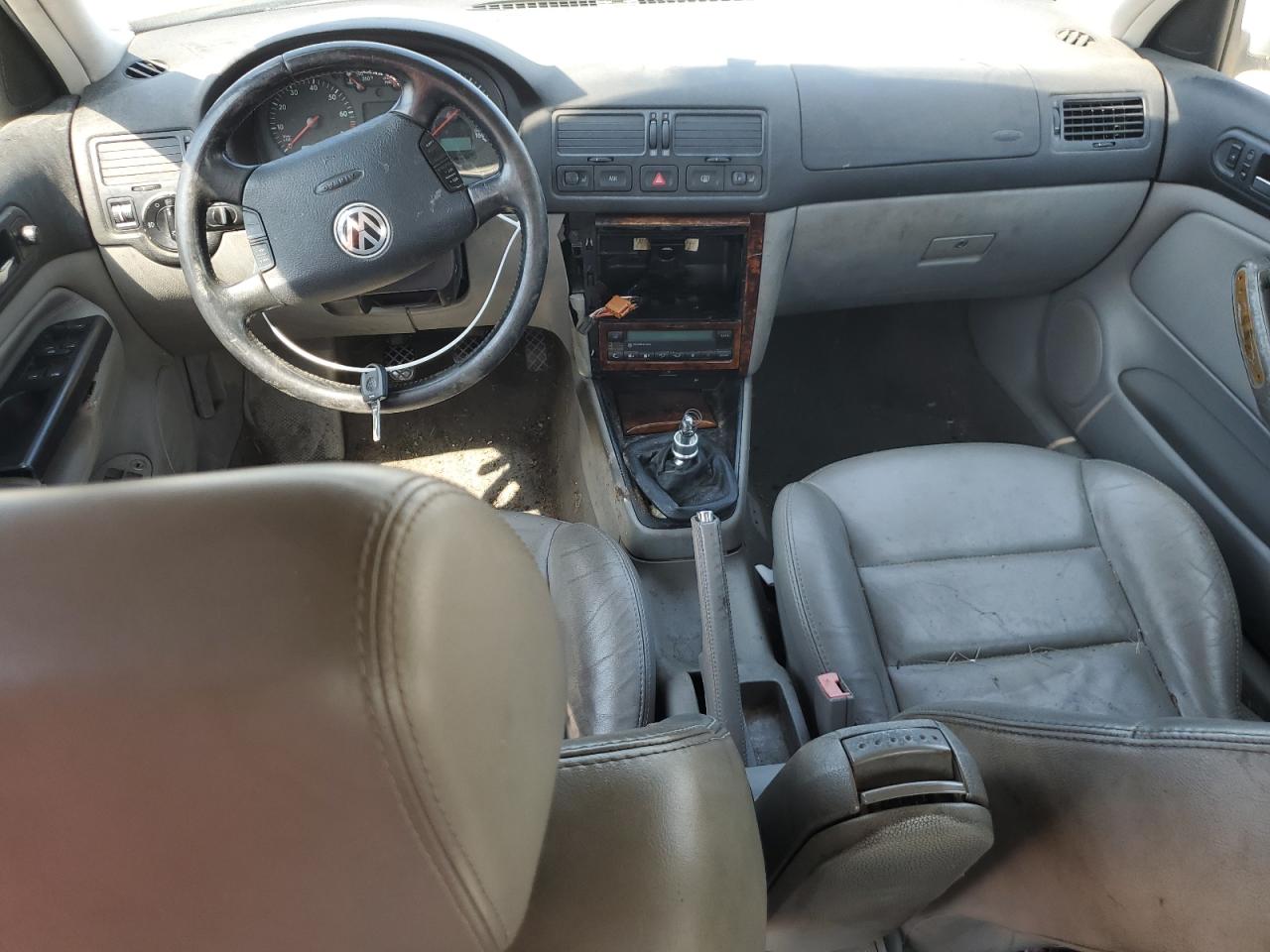 2001 Volkswagen Jetta - Image 8