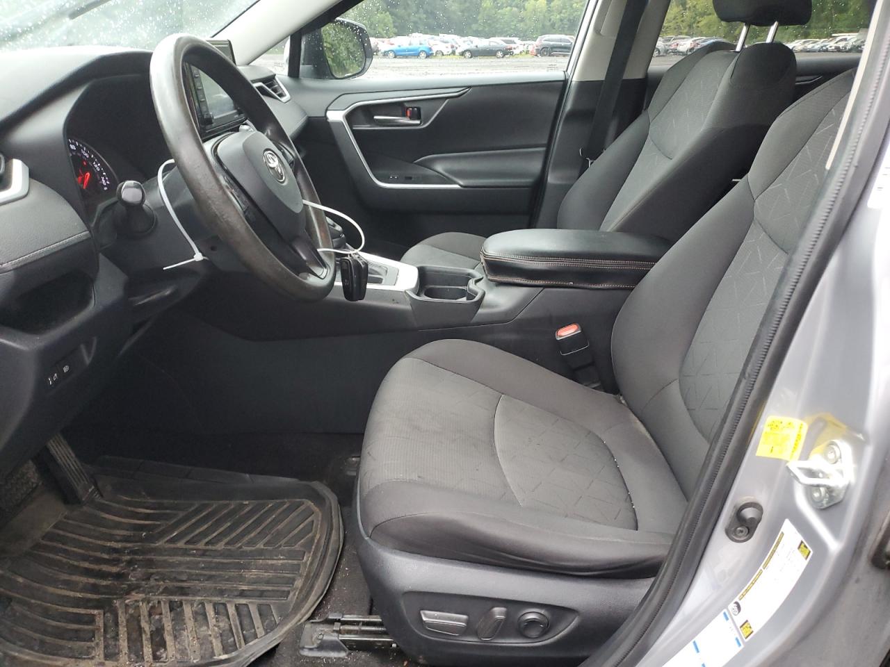 2020 Toyota Rav4 Xle VIN: 2T3P1RFV3LC084898 Lot: 66597794