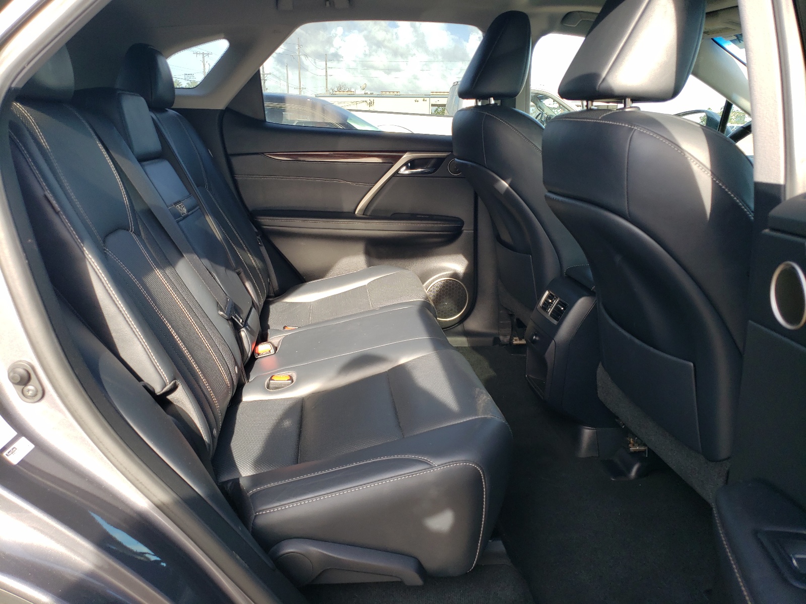 2T2BZMCA8HC106400 2017 Lexus Rx 350 Base