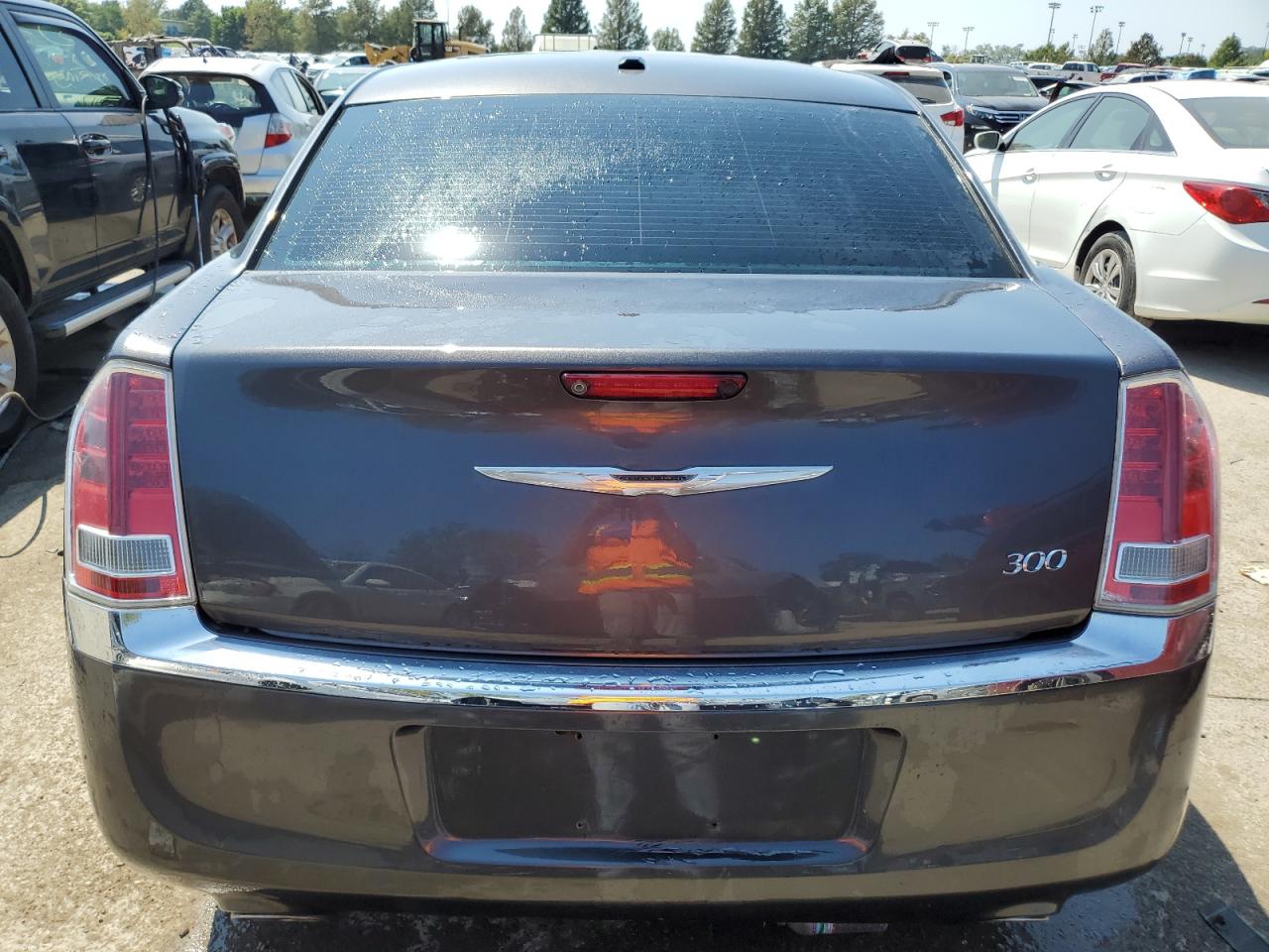 2C3CCAAG2DH722940 2013 Chrysler 300