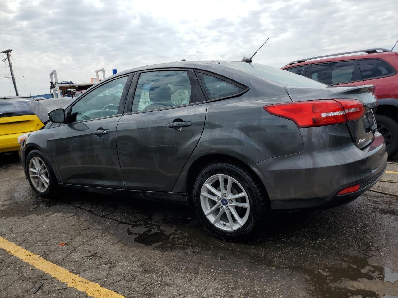 1FADP3F28HL236421 2017 FORD FOCUS - Image 2