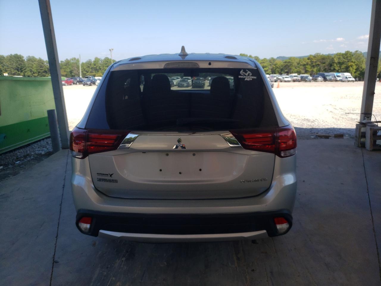 JA4AZ3A34JJ002098 2018 Mitsubishi Outlander Se