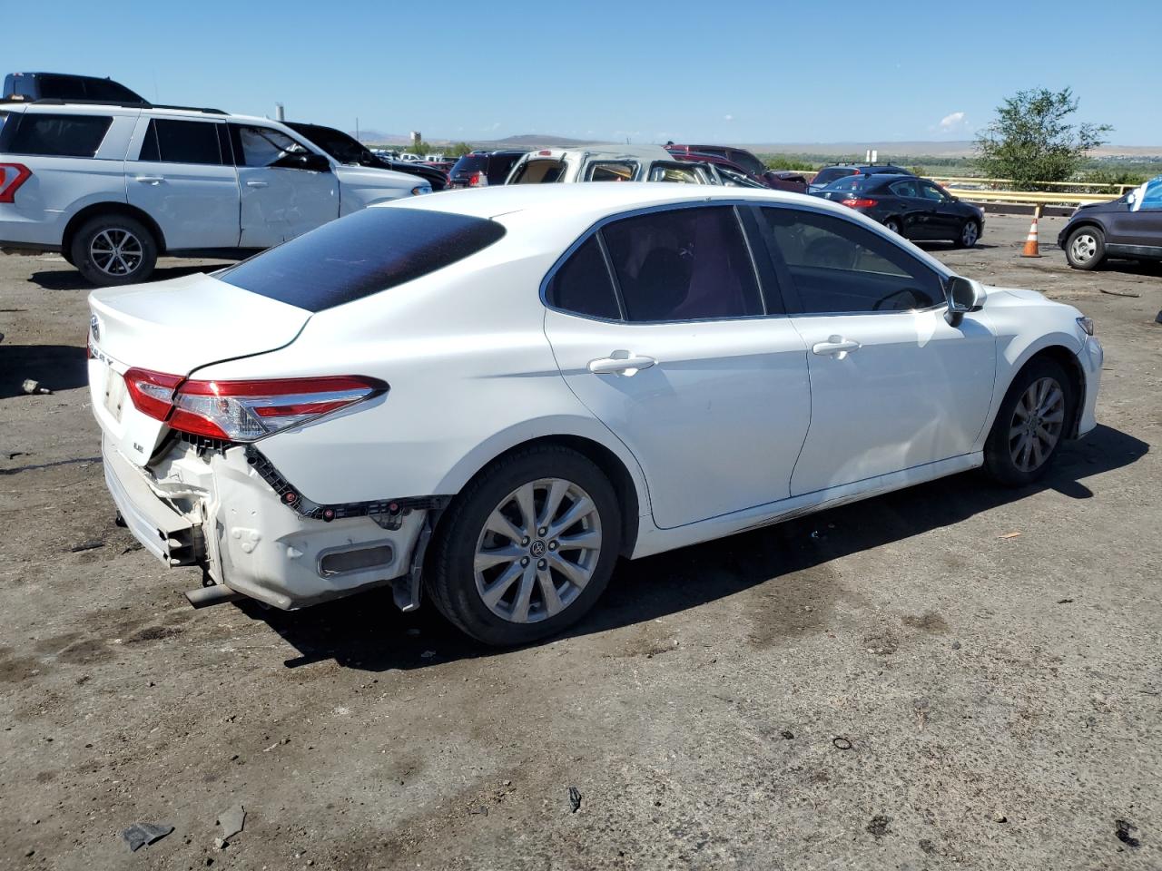 2018 Toyota Camry - Image 3