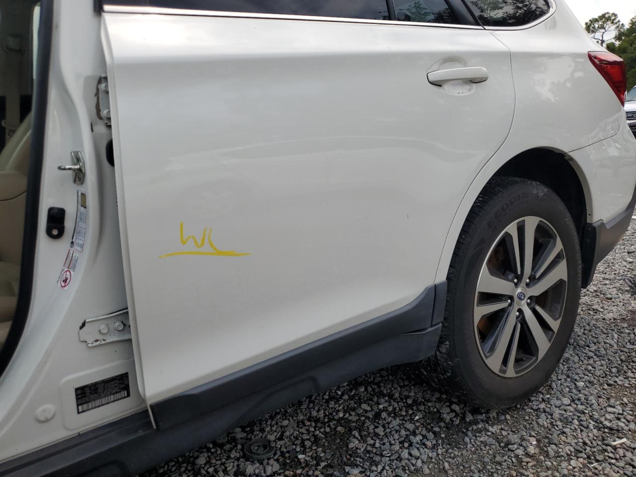 2018 Subaru Outback 2.5I Limited VIN: 4S4BSANC9J3306525 Lot: 66403494