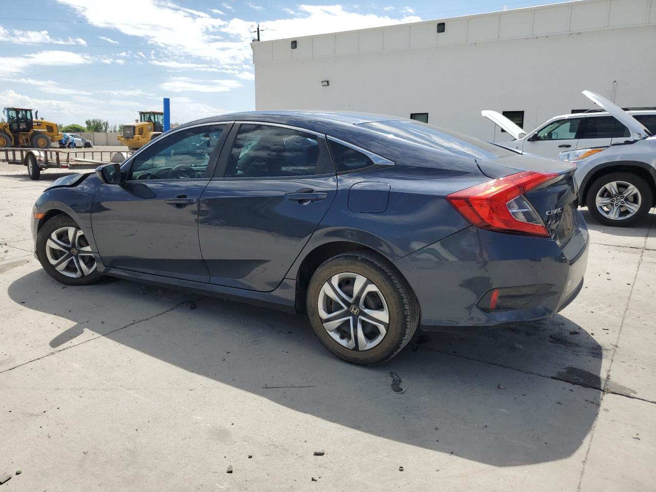 19XFC2F5XJE014965 2018 HONDA CIVIC - Image 2