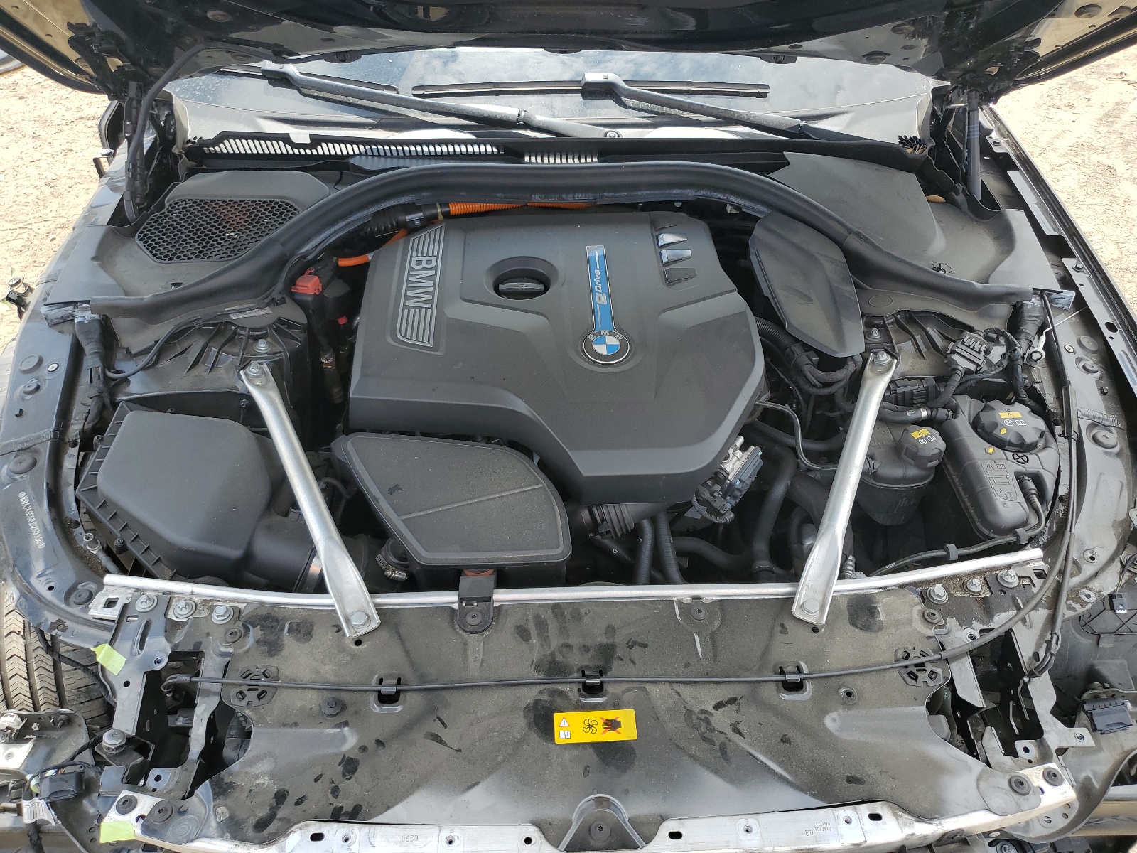 WBAJA9C59JB250336 2018 BMW 530E