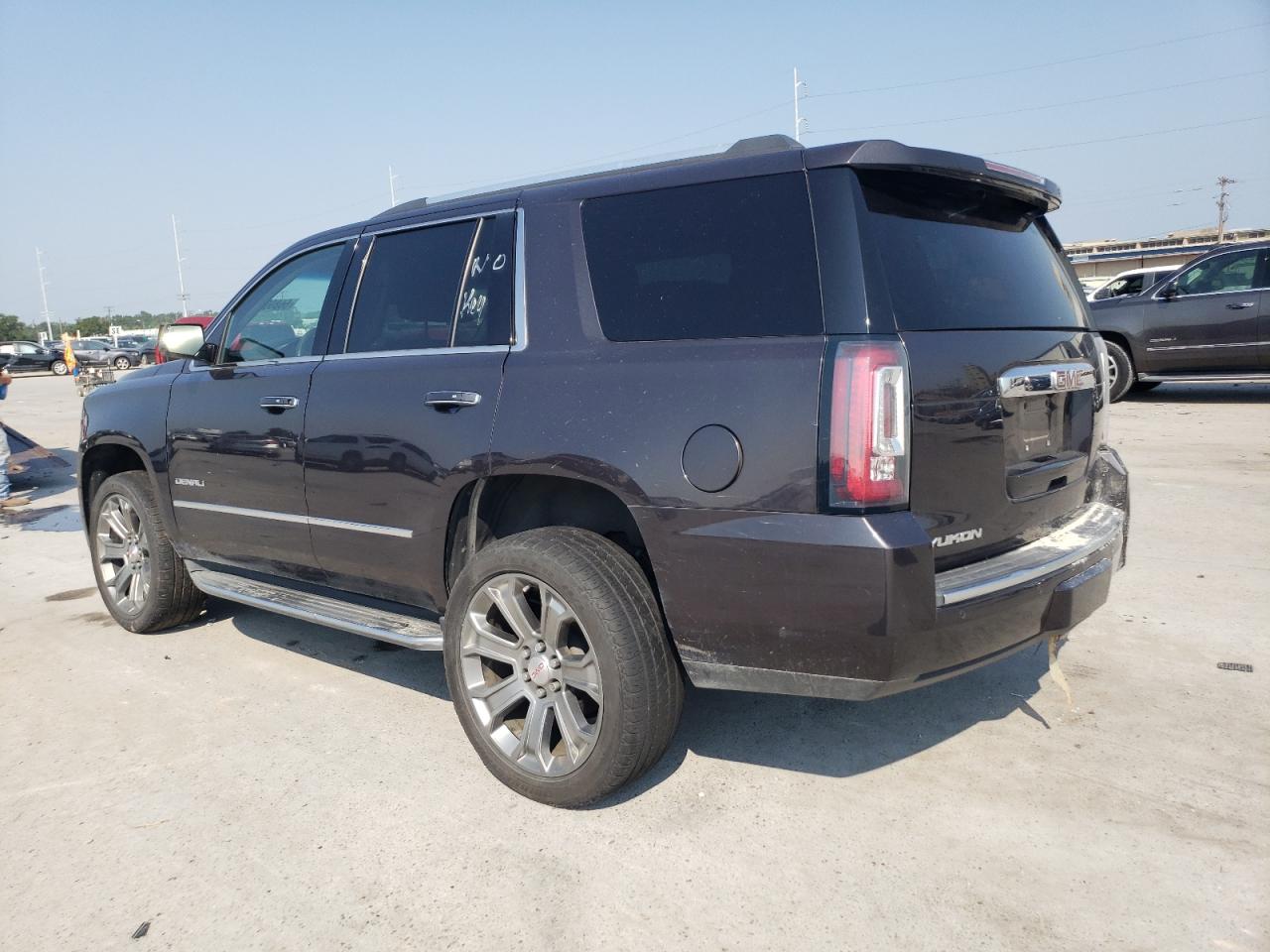 1GKS1CKJ9JR373861 2018 GMC Yukon Denali