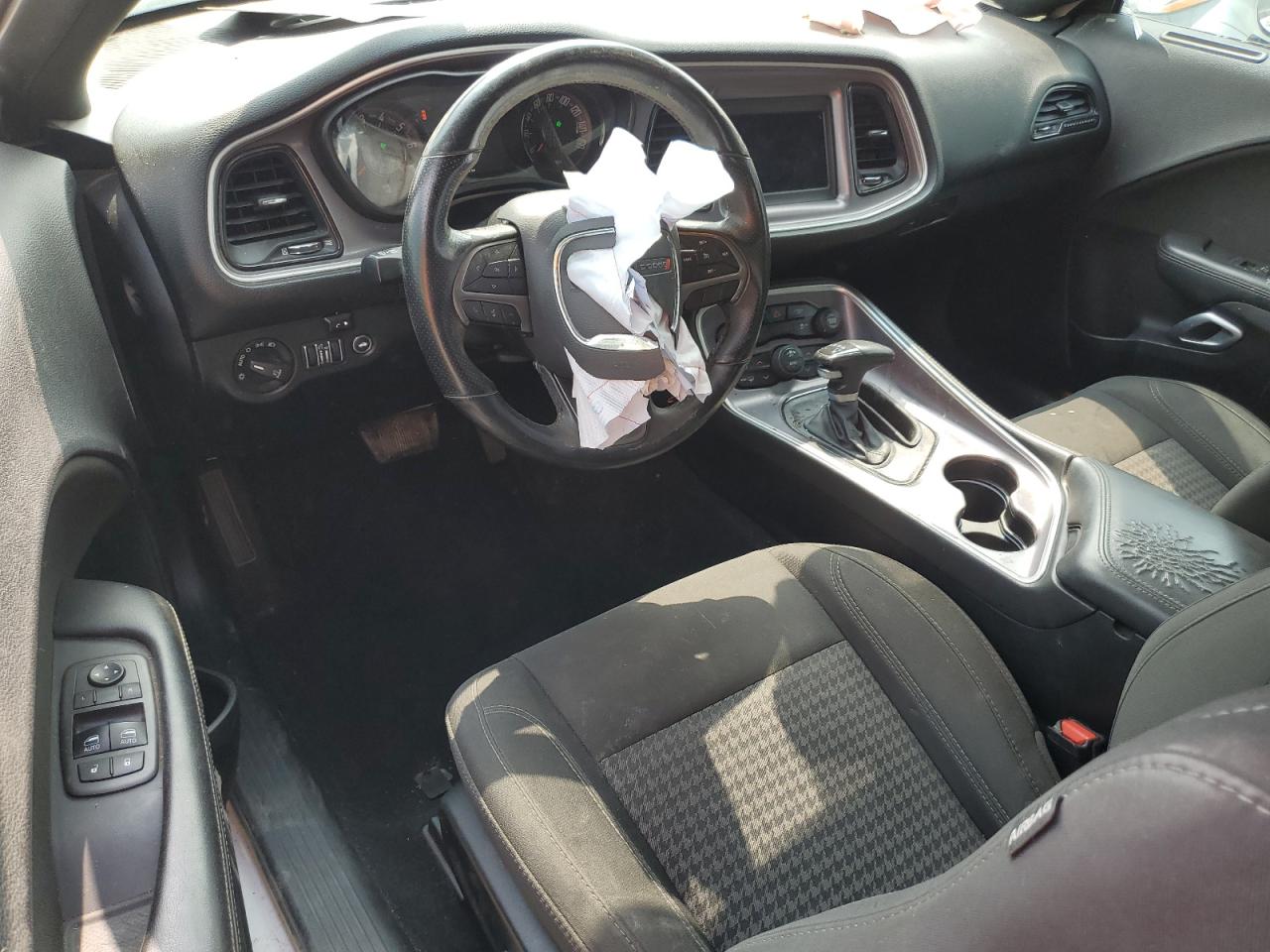 2019 Dodge Challenger - Image 8