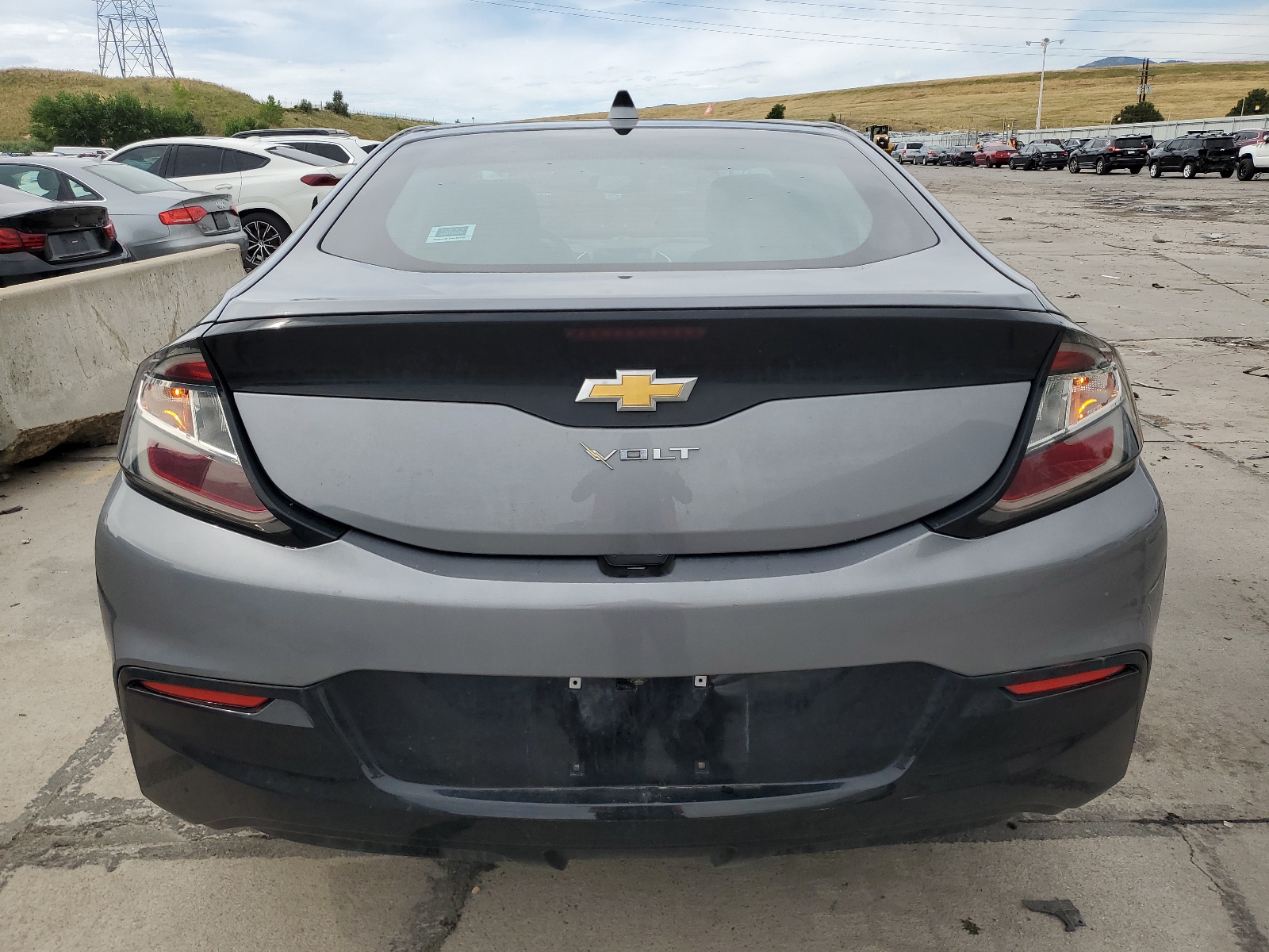 1G1RA6S55JU158661 2018 Chevrolet Volt Lt