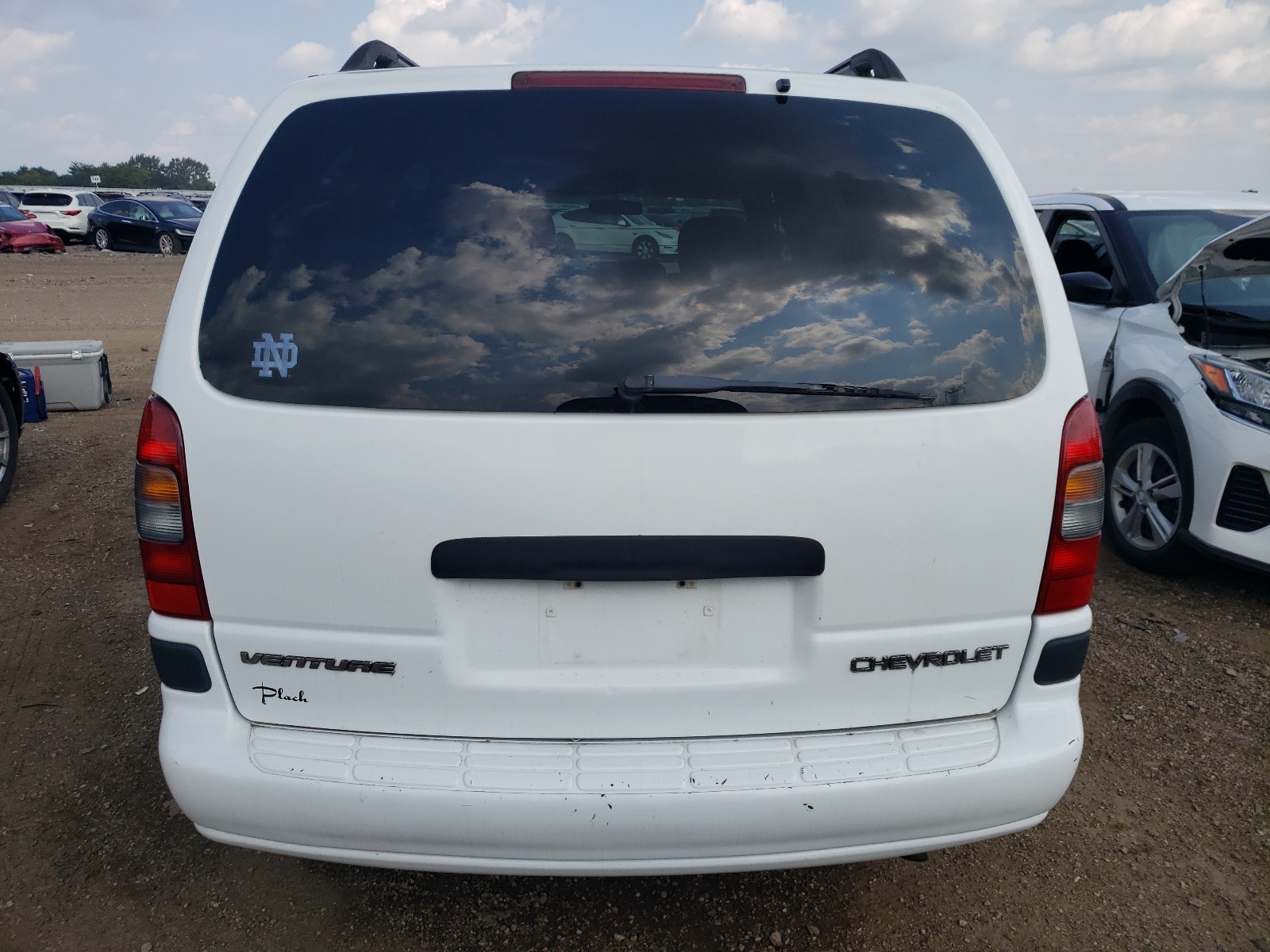 1GNDV23E05D136996 2005 Chevrolet Venture Ls