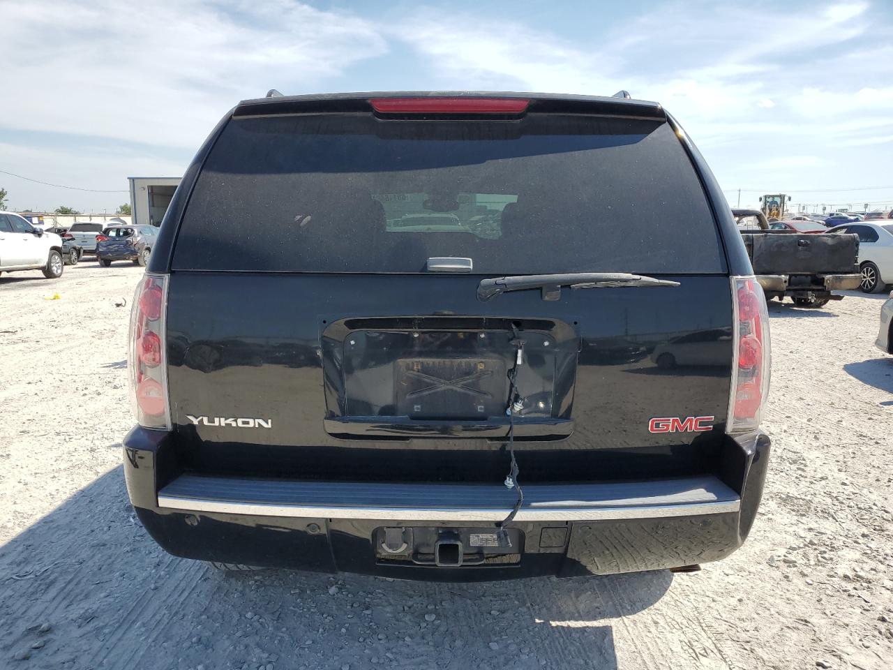 1GKFK63867J208952 2007 GMC Yukon Denali