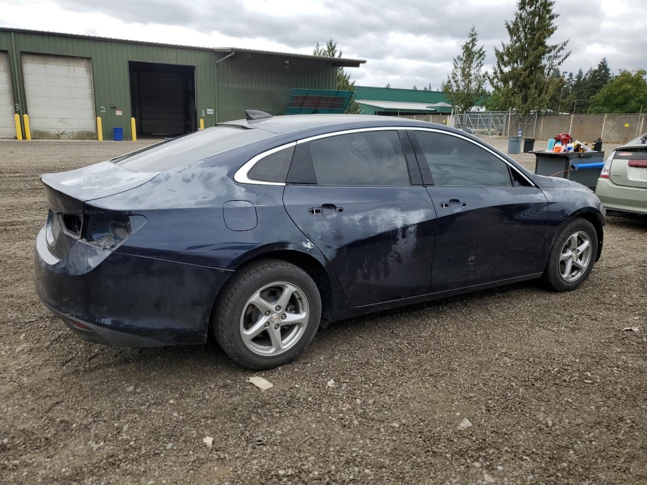 VIN 1G1ZB5ST3JF117746 2018 CHEVROLET MALIBU no.3