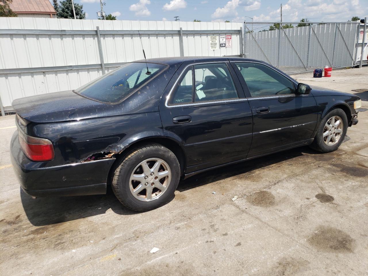 2001 Cadillac De Ville - Image 3