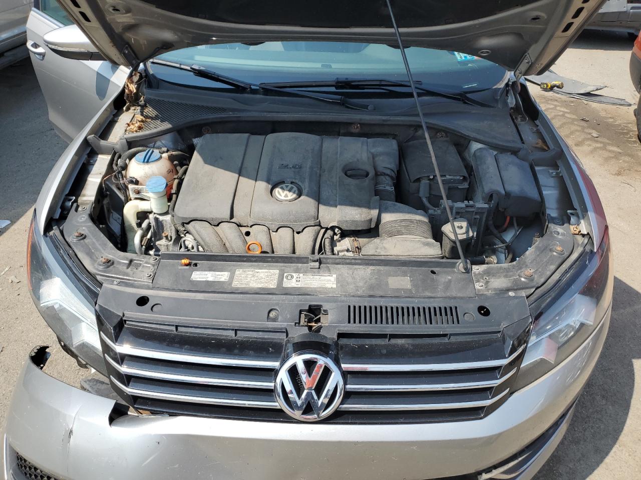 2012 Volkswagen Passat Se VIN: 1VWBP7A33CC086586 Lot: 64619384