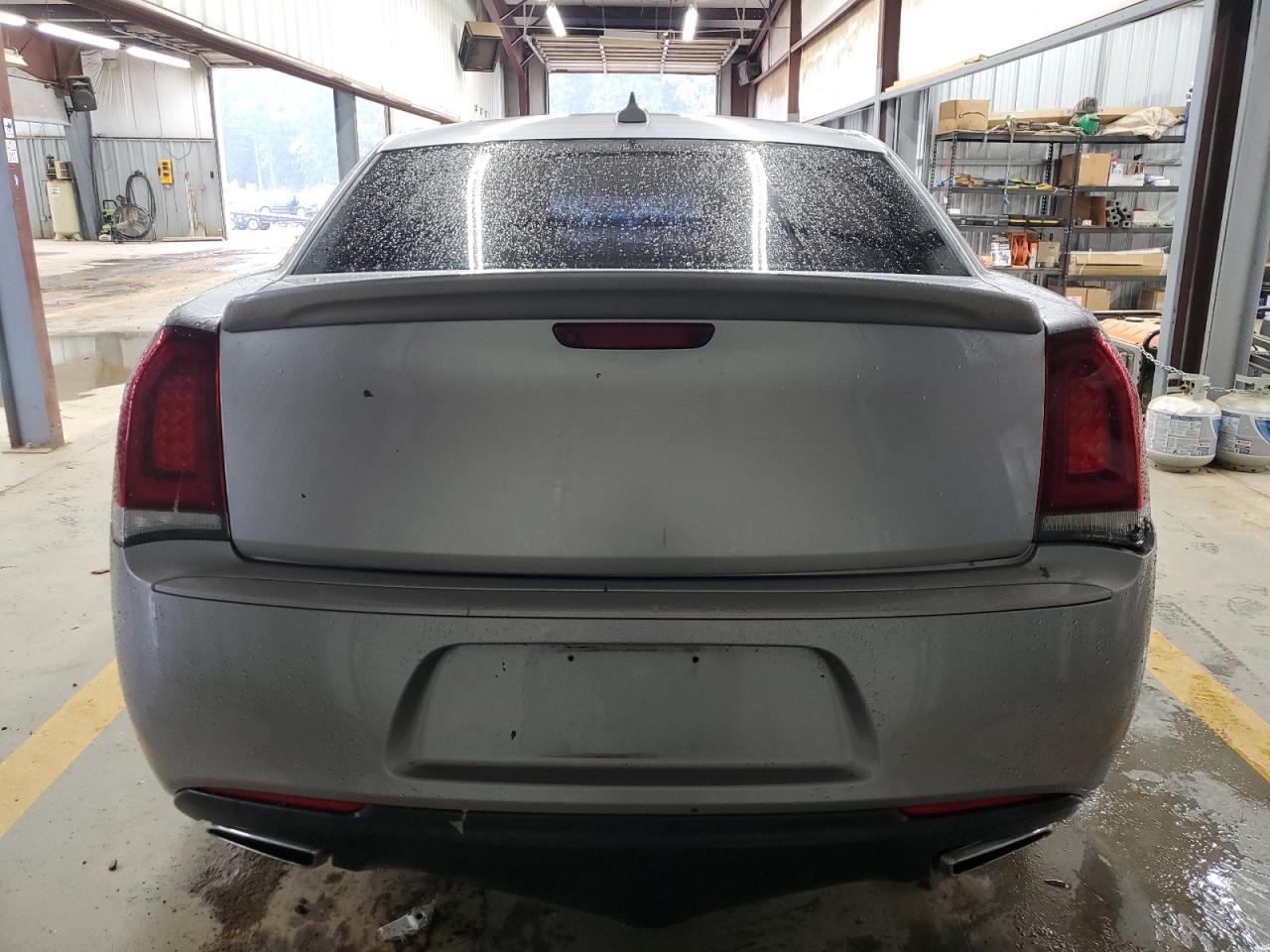 2C3CCABG4JH165099 2018 Chrysler 300 S