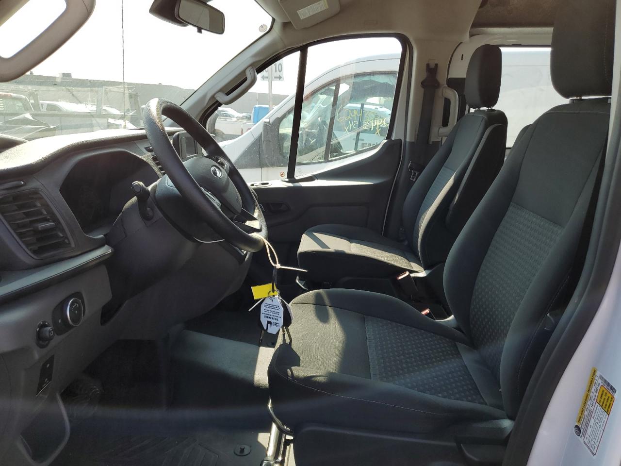 2023 Ford Transit T-250 VIN: 1FTBR1Y82PKA77952 Lot: 68747364