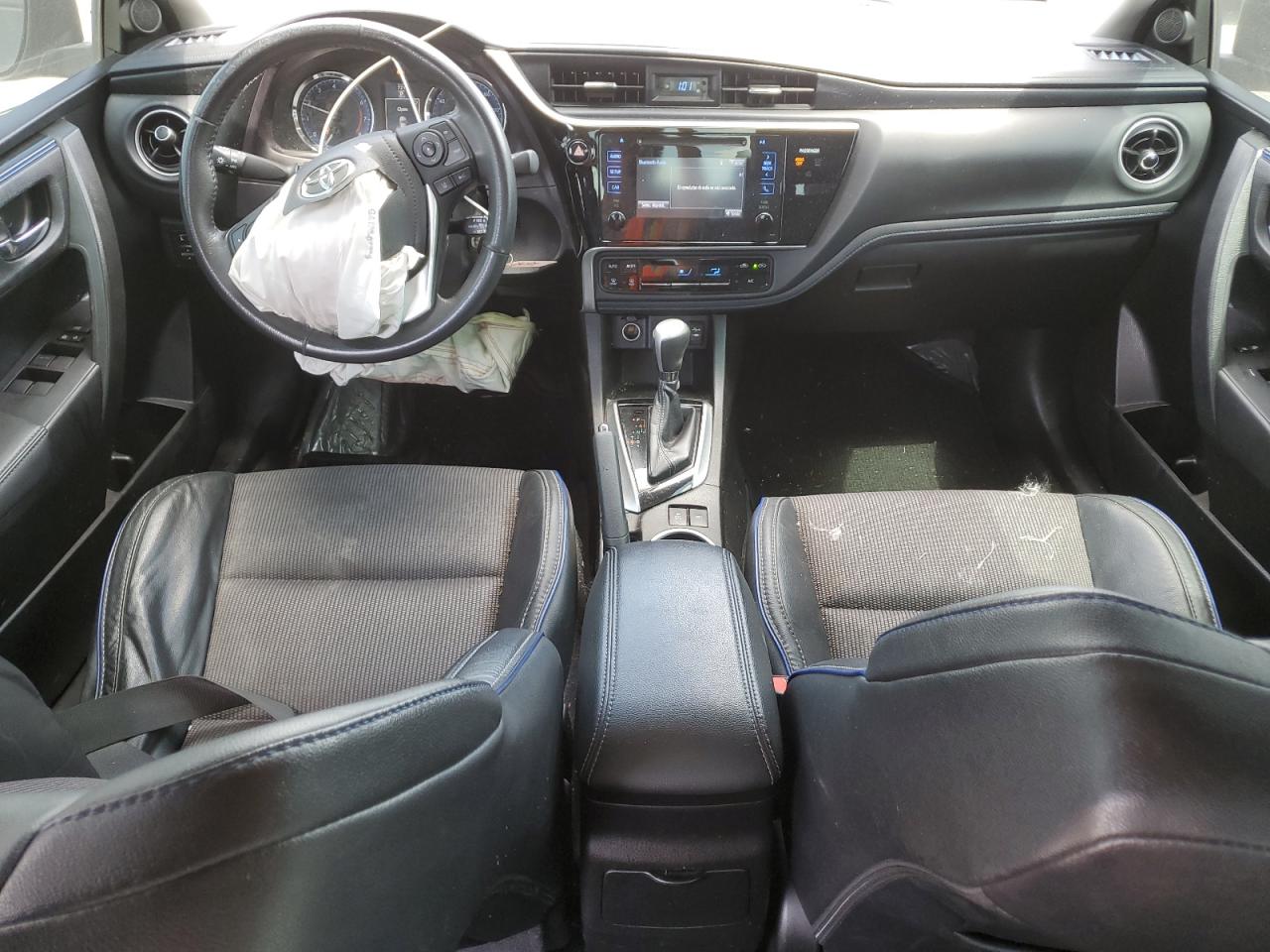 2017 Toyota Corolla L VIN: 5YFBURHE2HP611795 Lot: 80771925