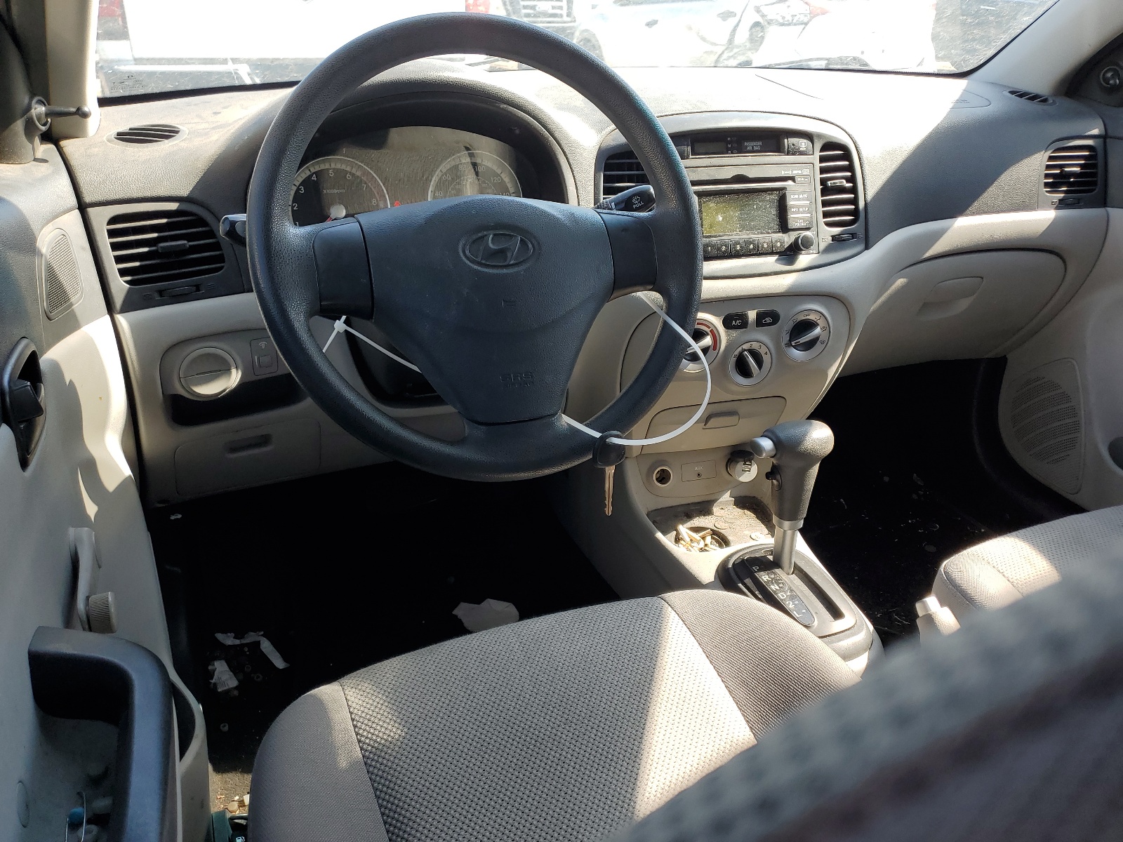 KMHCN46C98U229672 2008 Hyundai Accent Gls