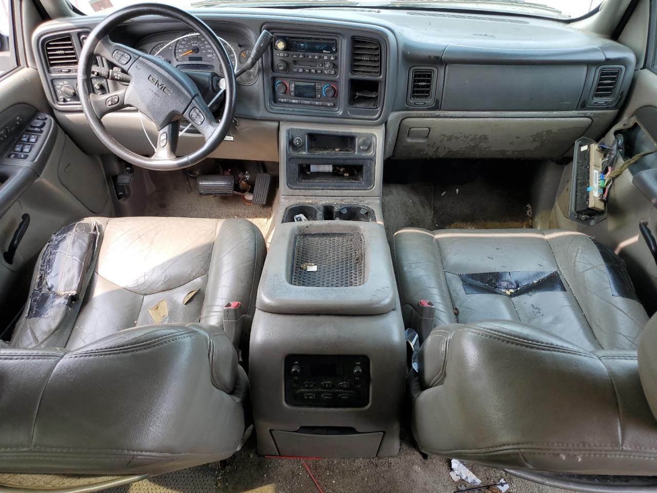 2003 GMC Yukon - Image 8