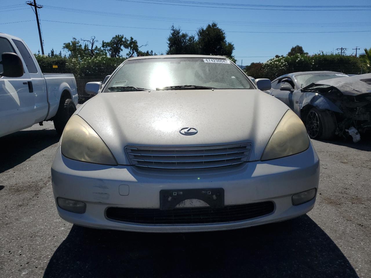 2004 Lexus Es 330 VIN: JTHBA30GX40005747 Lot: 67423004