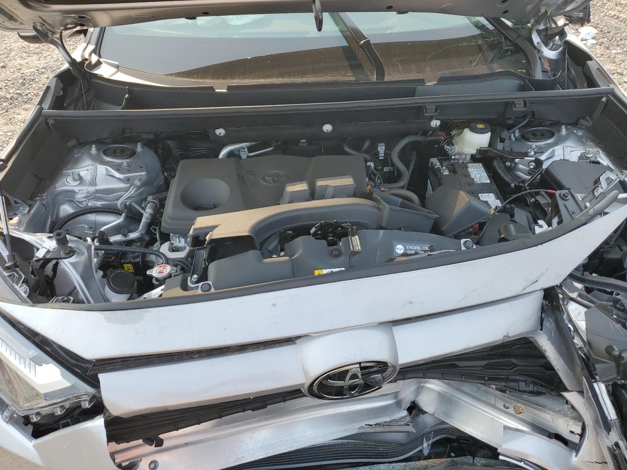 2024 Toyota RAV 4 - Image 11